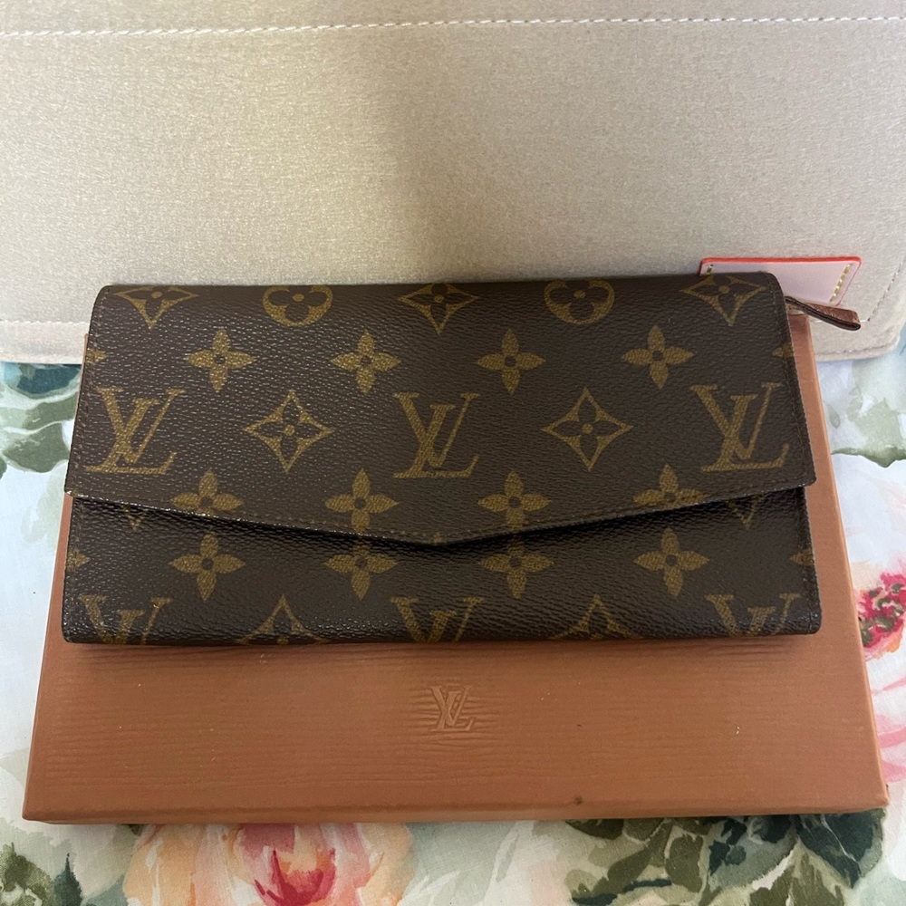Authentic Louis Vuitton long monogram vintage wallet brown